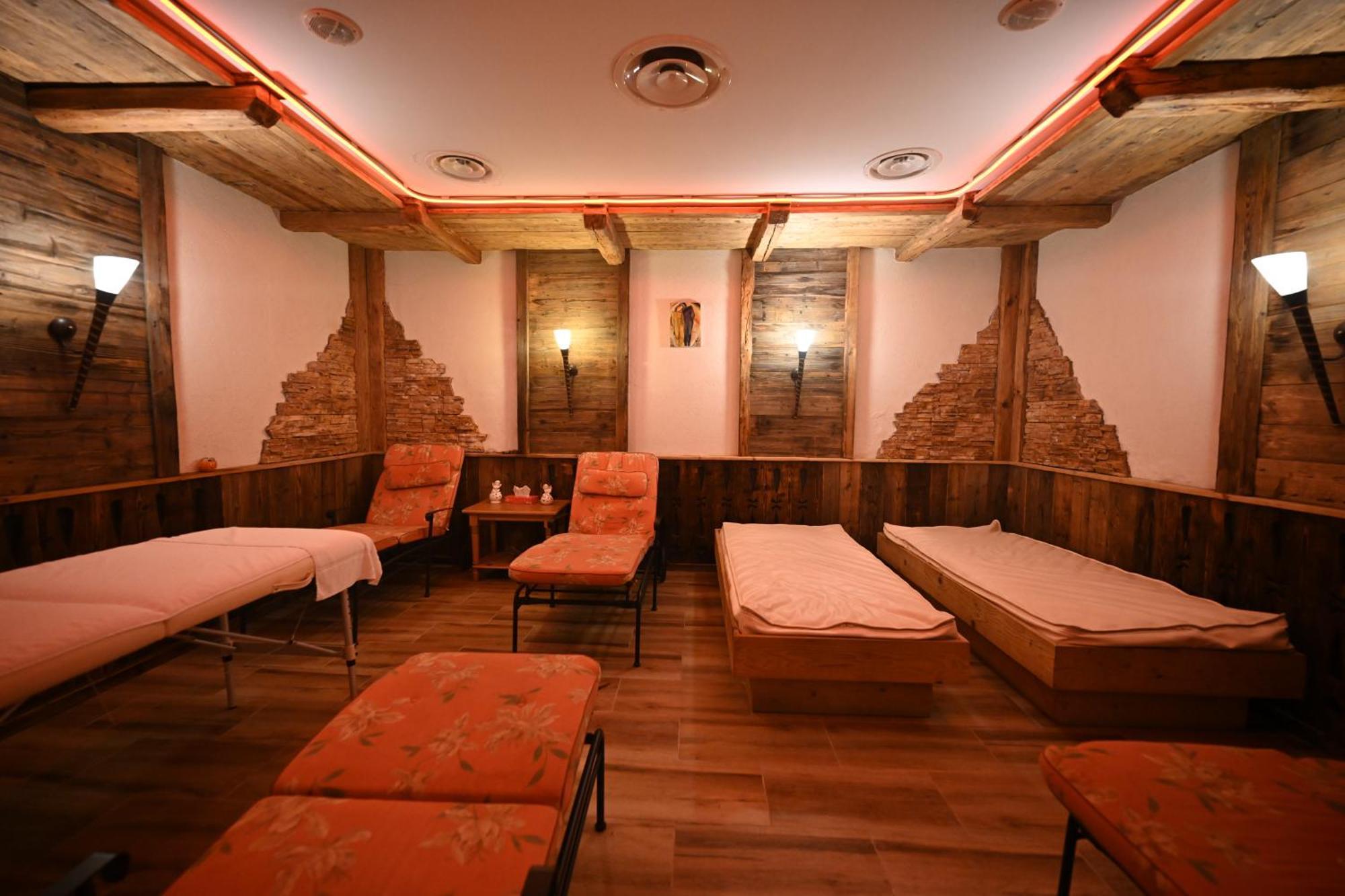 Mercure Sighisoara Binderbubi Hotel & Spa מראה חיצוני תמונה