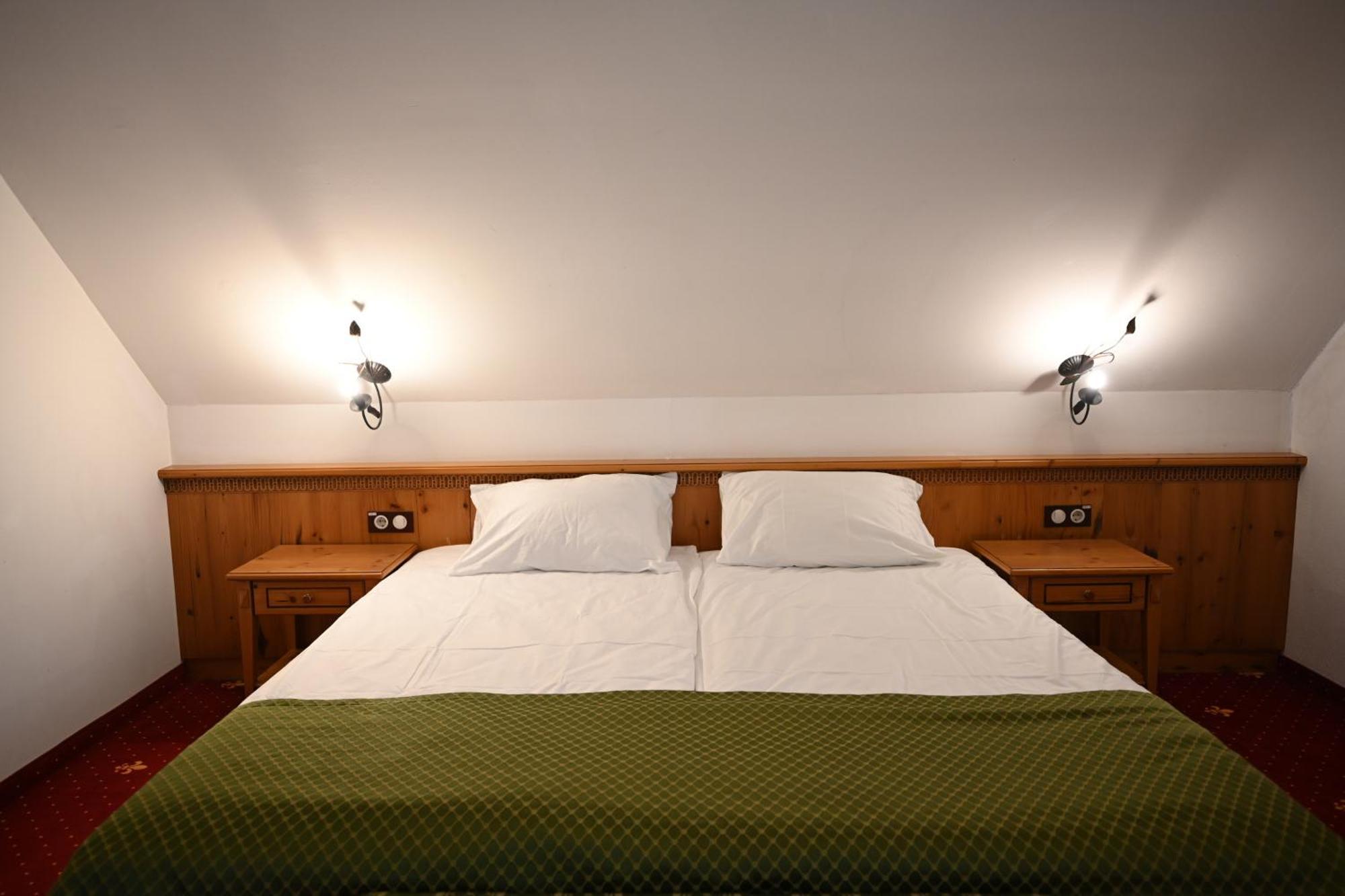 Mercure Sighisoara Binderbubi Hotel & Spa מראה חיצוני תמונה