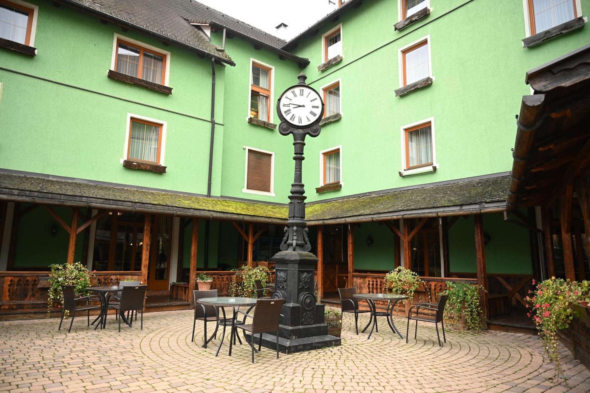 Mercure Sighisoara Binderbubi Hotel & Spa מראה חיצוני תמונה